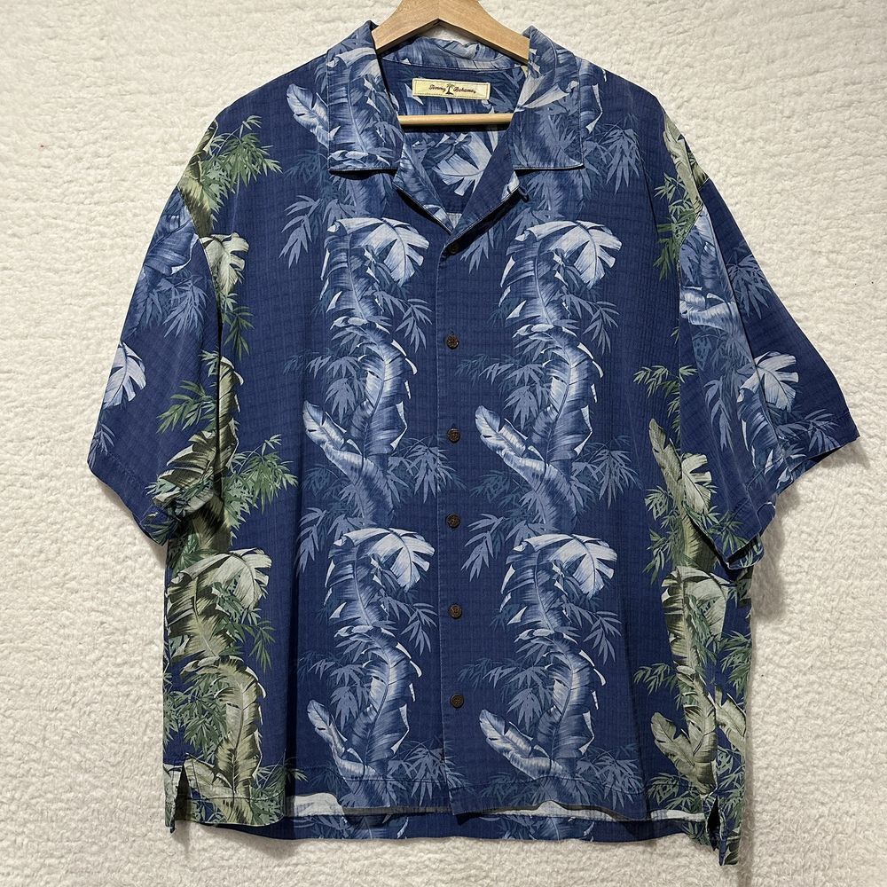 Tommy Bahama Vintage Mens 100% Silk Hawaiian Shirt Blue Leaves Pattern Size XL